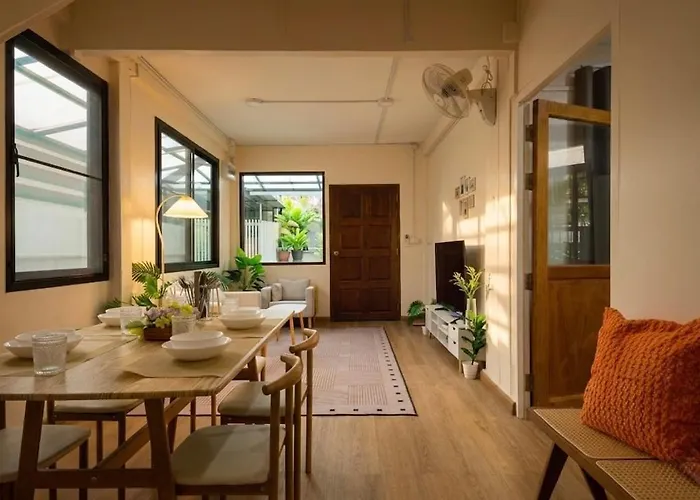 Traditional Thai House Garden Cinema Pool Mrt 別墅