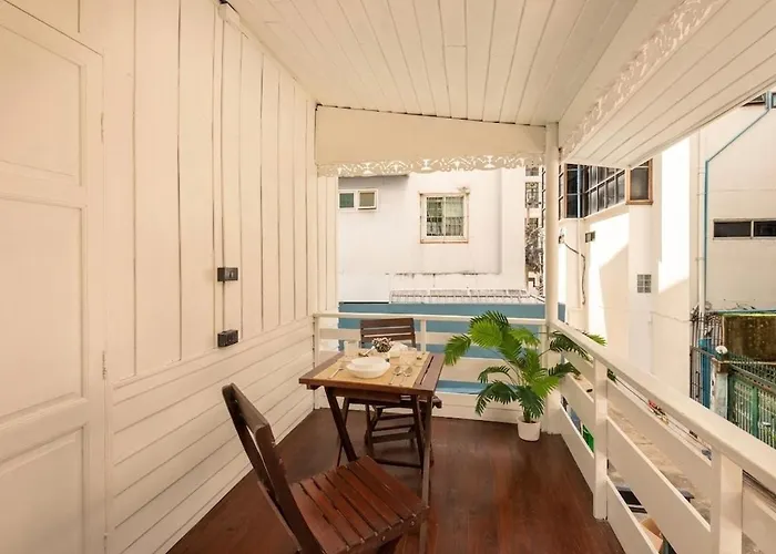 Traditional Thai House Garden Cinema Pool Mrt