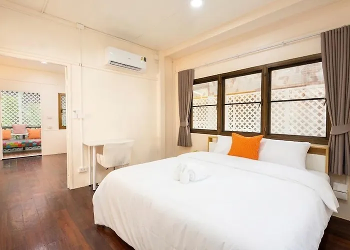 Traditional Thai House Garden Cinema Pool Mrt 別墅 *